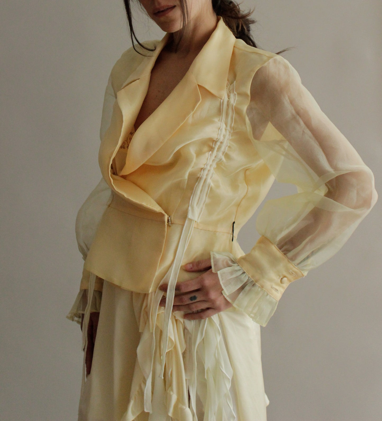 VICTORIA ORGANZA BLAZER